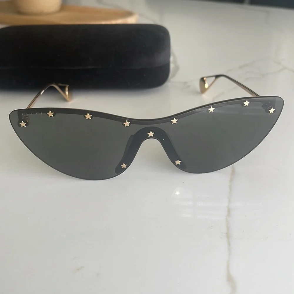 Gucci cat eye sunglasses,99mm